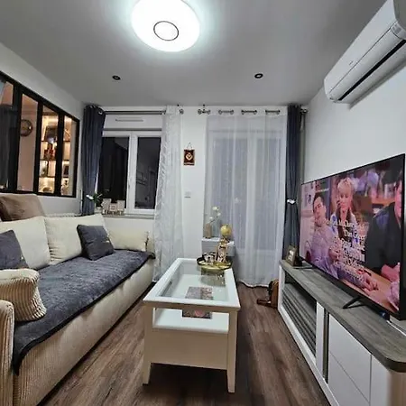 Your Cozy Cove By * Paris